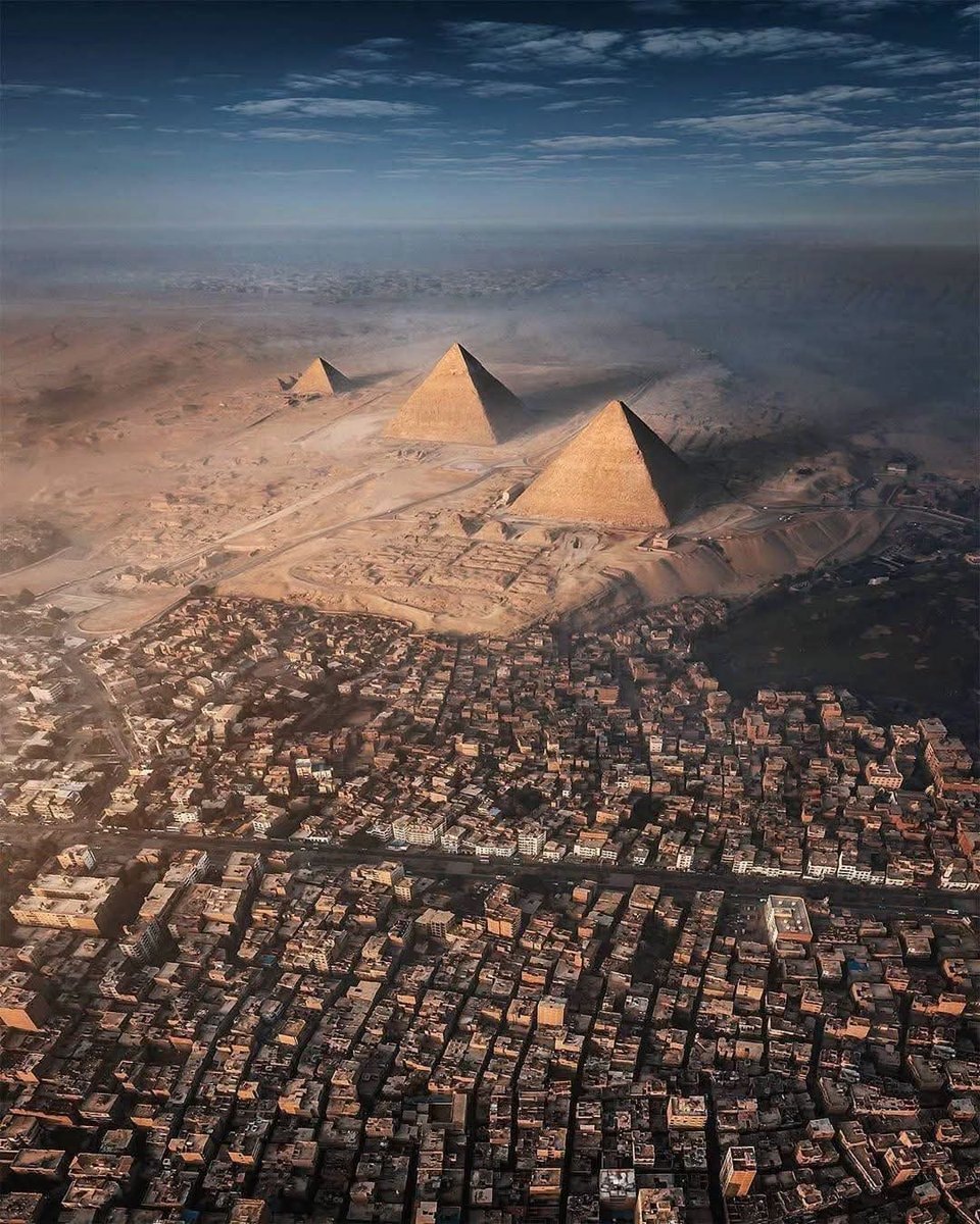 Pyramids of Giza Cairo Egypt Pyramids of Giza Cairo Egypt