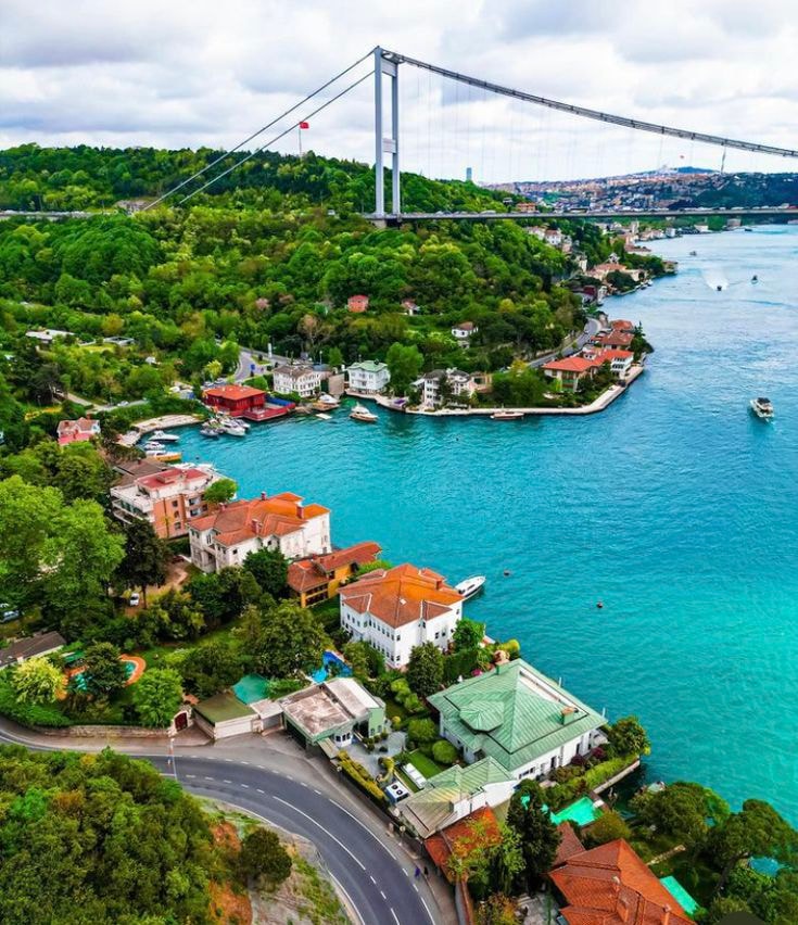 Istanbul Turkiye Bosphorus (photo 3 of 4)