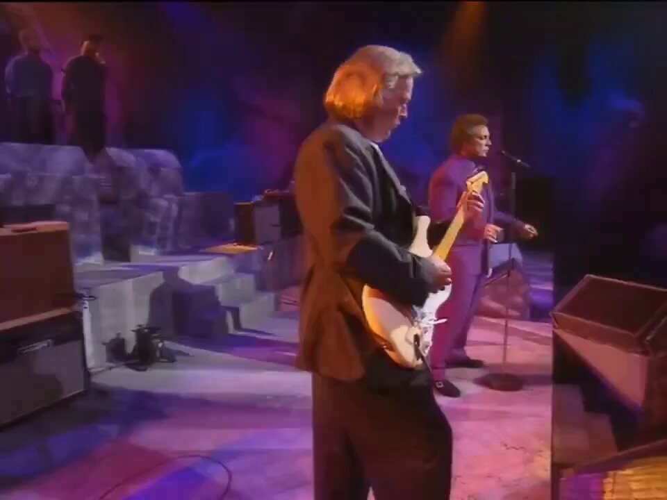 live guitar and vocals on stage 🔥