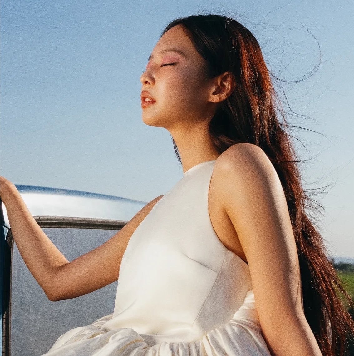 JENNIE Spotify Global debuts ranking (photo 2 of 2) JENNIE Spotify Global debuts ranking (photo 2 of 2)