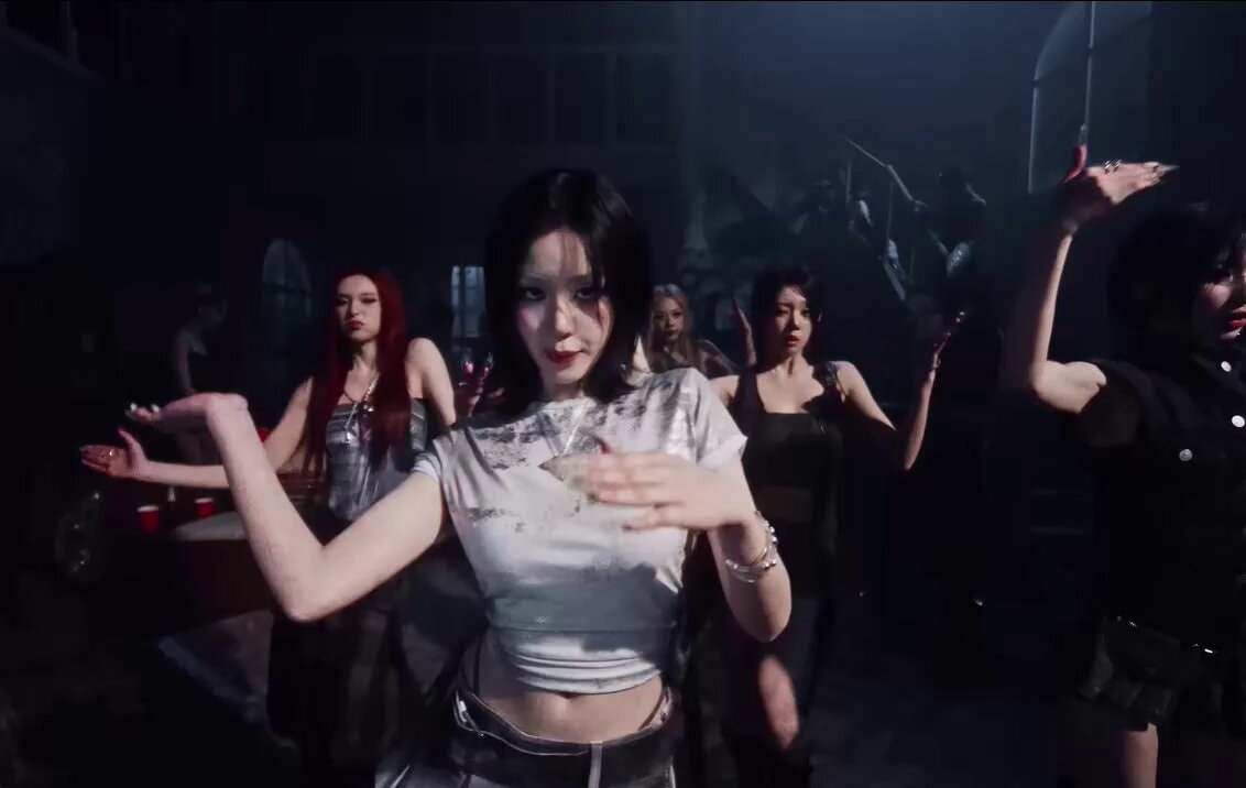 BABYMONSTER Moon music video