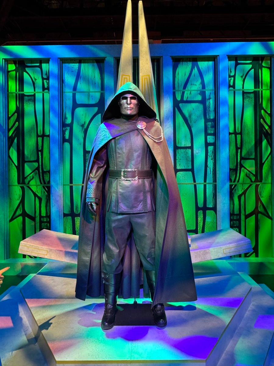 Doctor Doom AVENGERS: DOOMSDAY suit (photo 2 of 2)