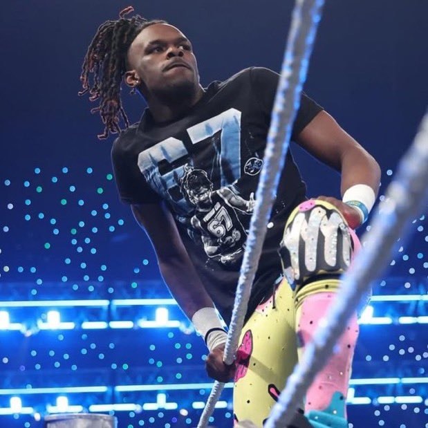 Je'Von Evans Deadlock Pro Wrestling interview (photo 1 of 2)