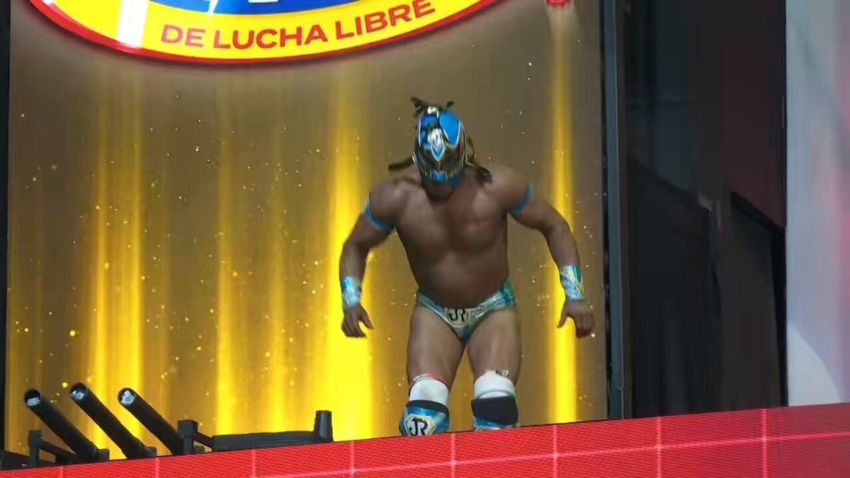 Andrade vs Volador Jr CMLL