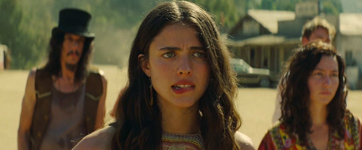 Margaret Qualley 32nd birthday (photo 3 of 4)