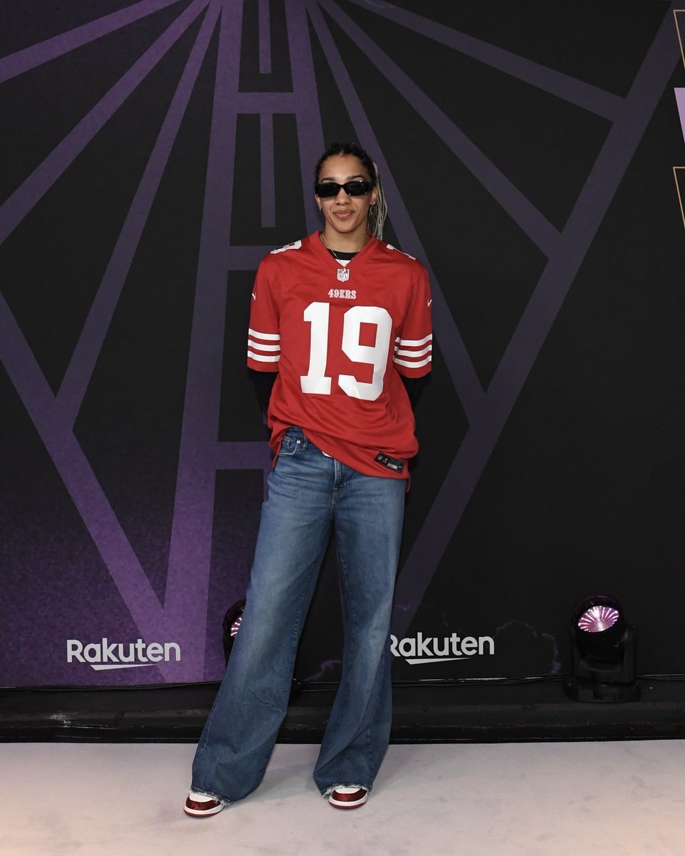 Gabby Williams WNBA Finals jersey (photo 2 of 2)