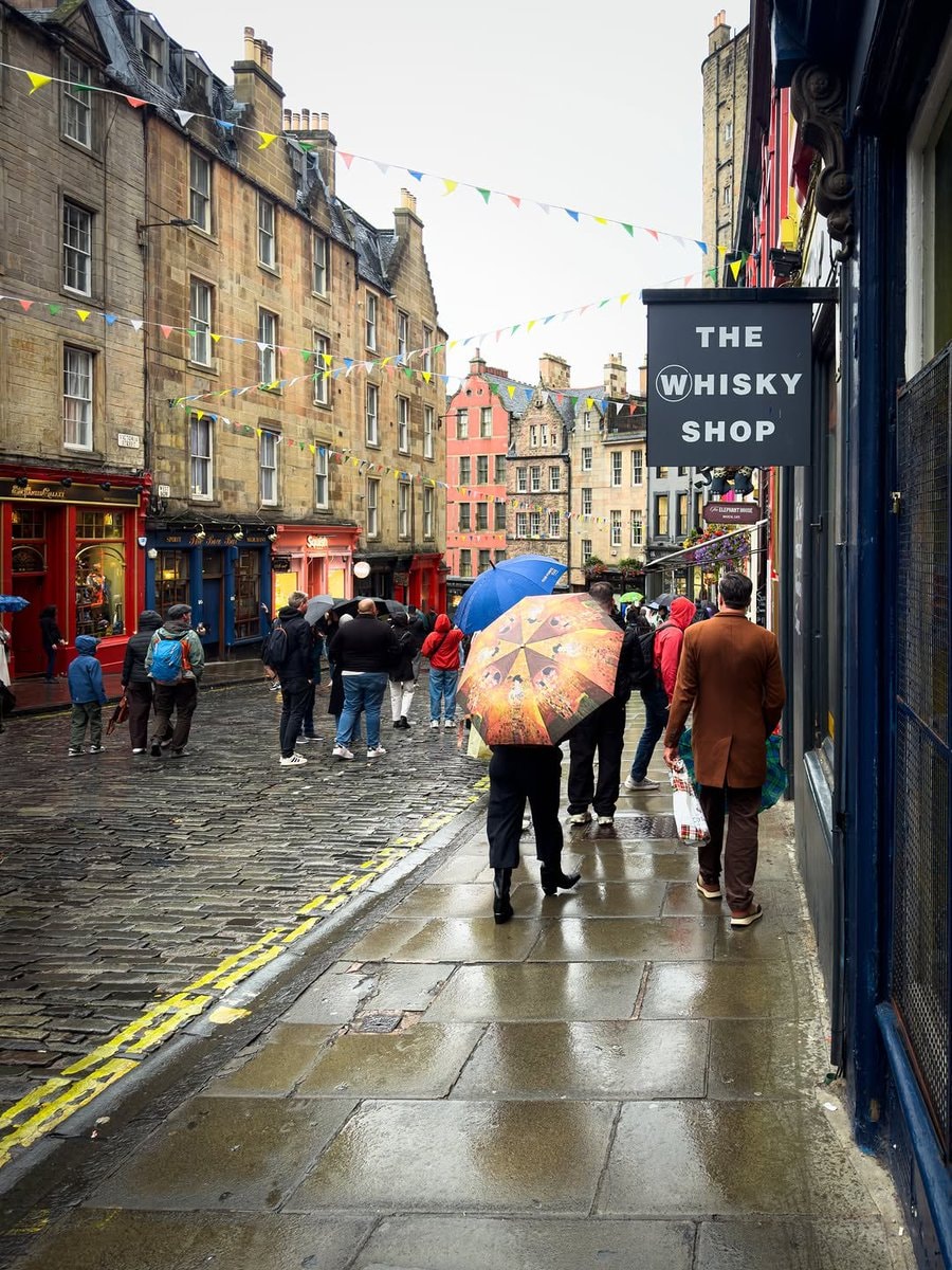 Edinburgh Scotland (photo 3 of 4)