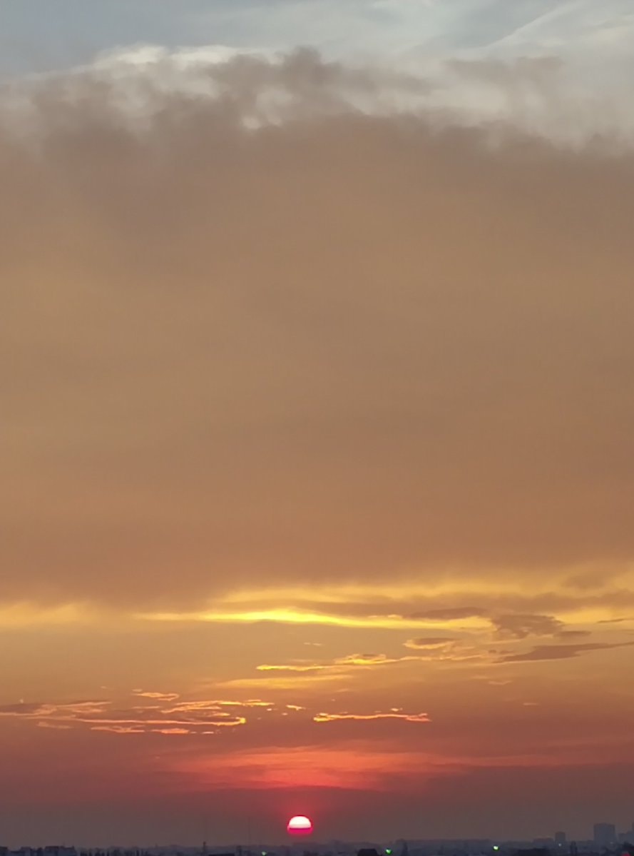 Kansas City sunset sequence (photo 2 of 4)