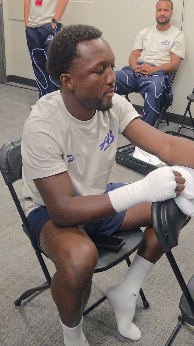 Abass Baraou WBO Intercontinental Title fight