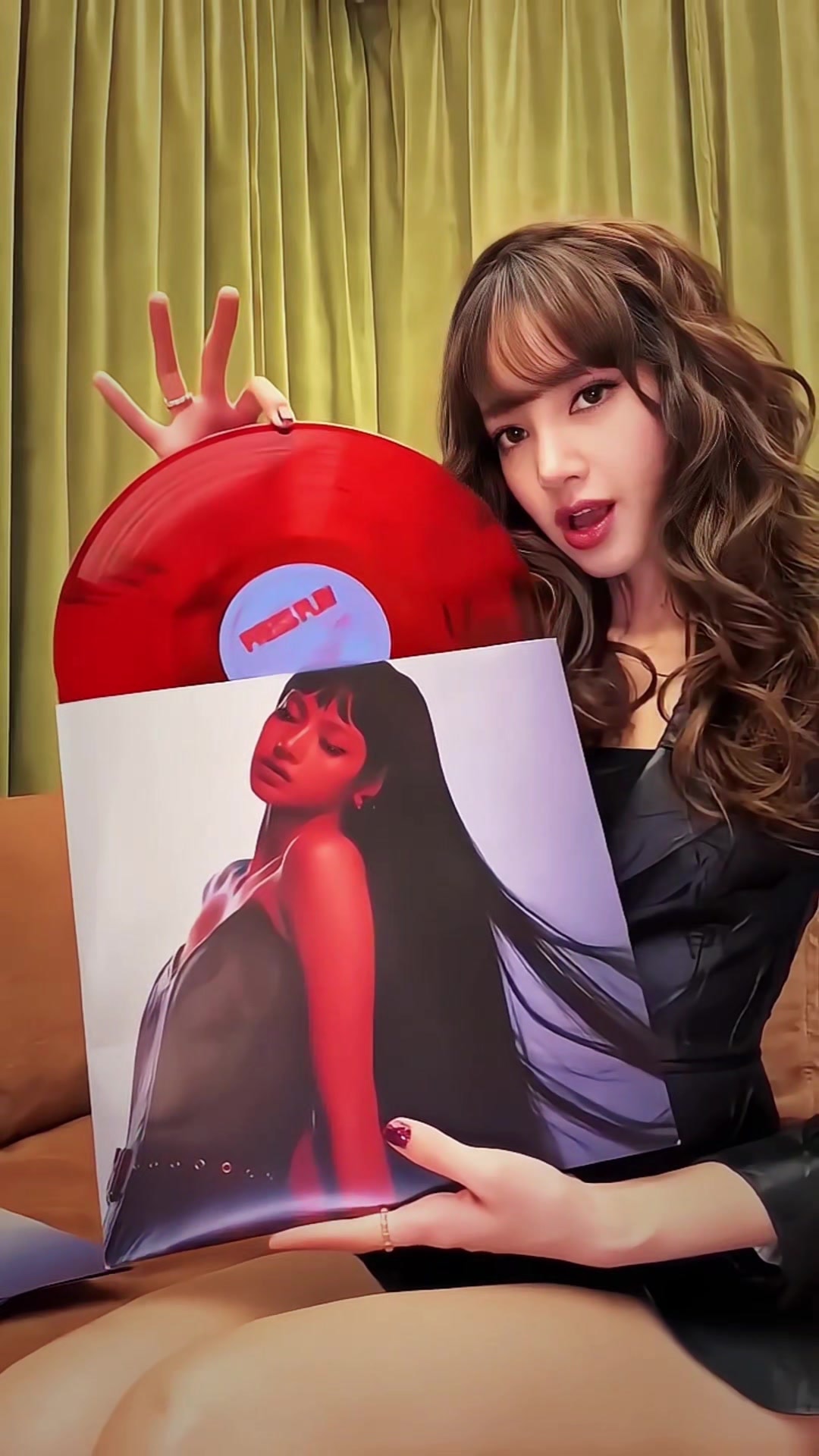 Alter Ego unboxing with Lisa