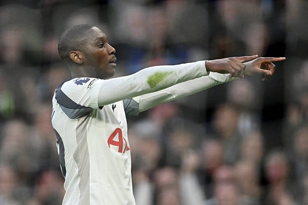 Tottenham Hotspur AIA player (photo 2 of 2)