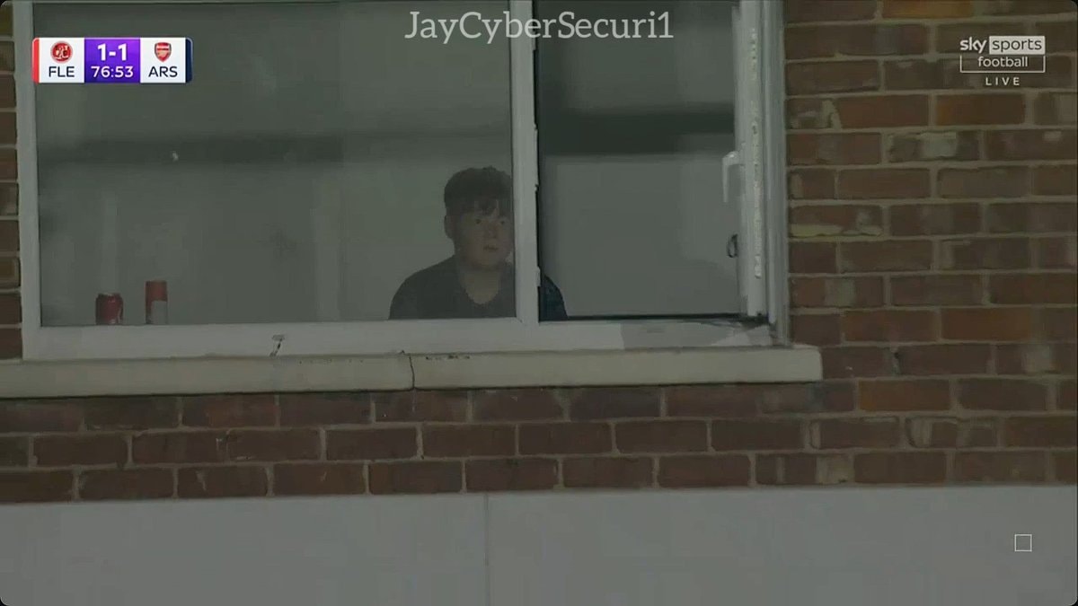 Arsenal vs Fleetwood window view