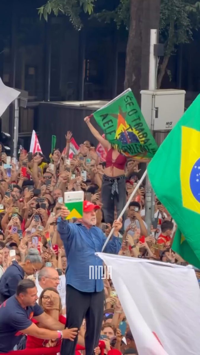 Lula Avenida Paulista national anthem