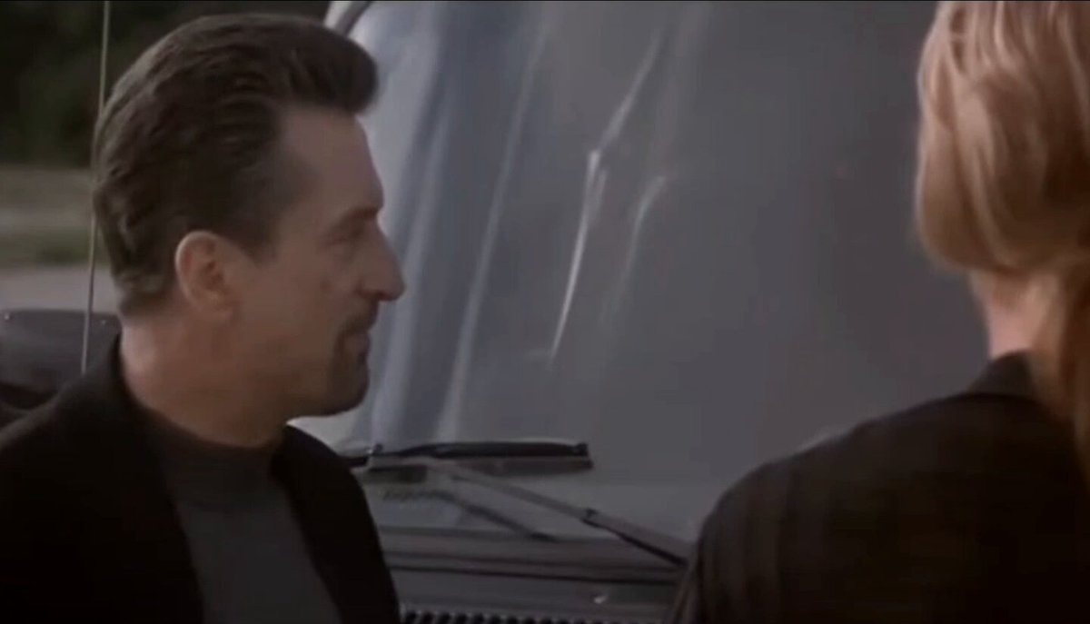 Tom Sizemore Robert De Niro scene