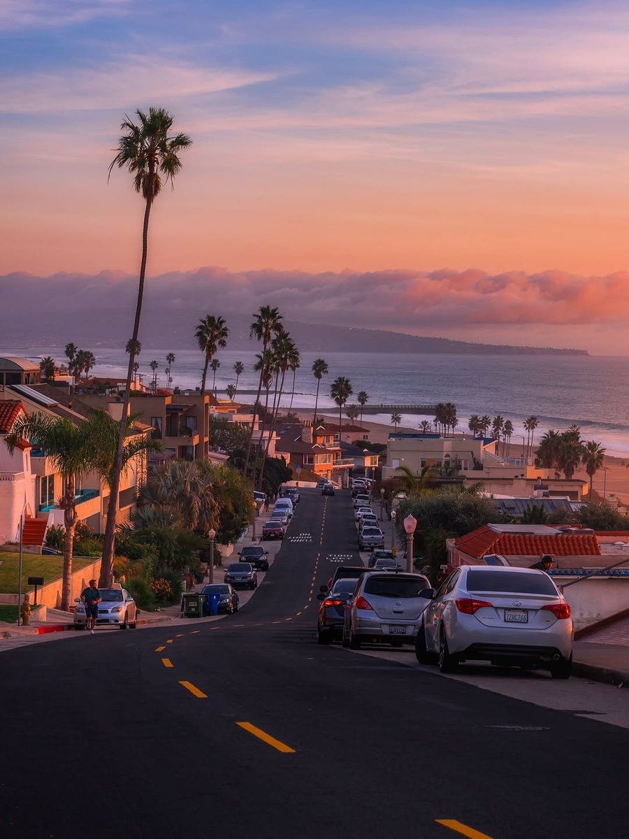 Los Angeles California coastal street
