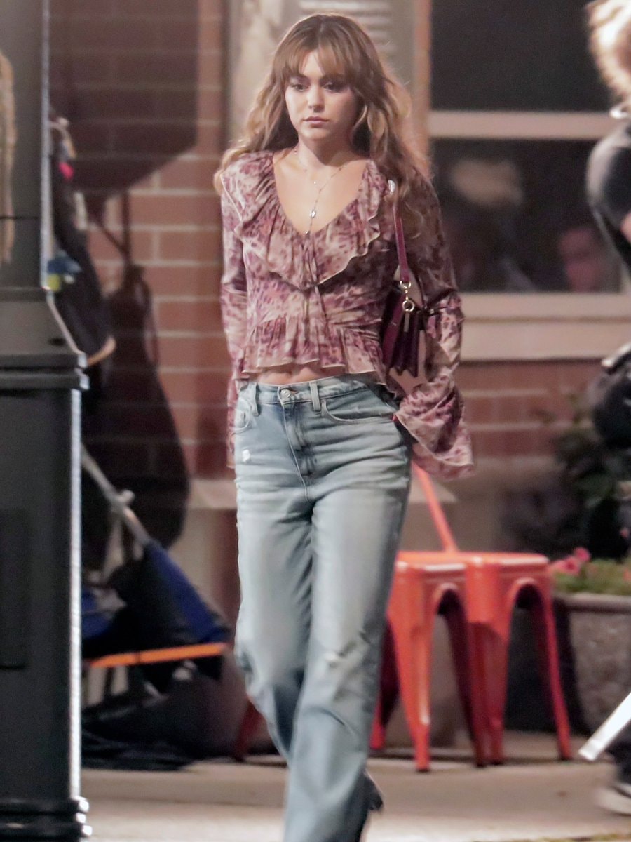 Mika Abdalla Off Campus set photo (photo 2 of 4)