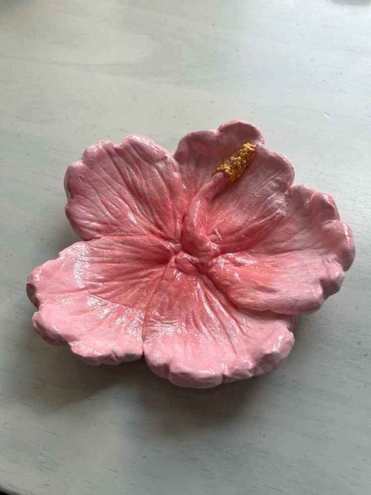 Handmade ceramic flower dish (photo 4 of 4)