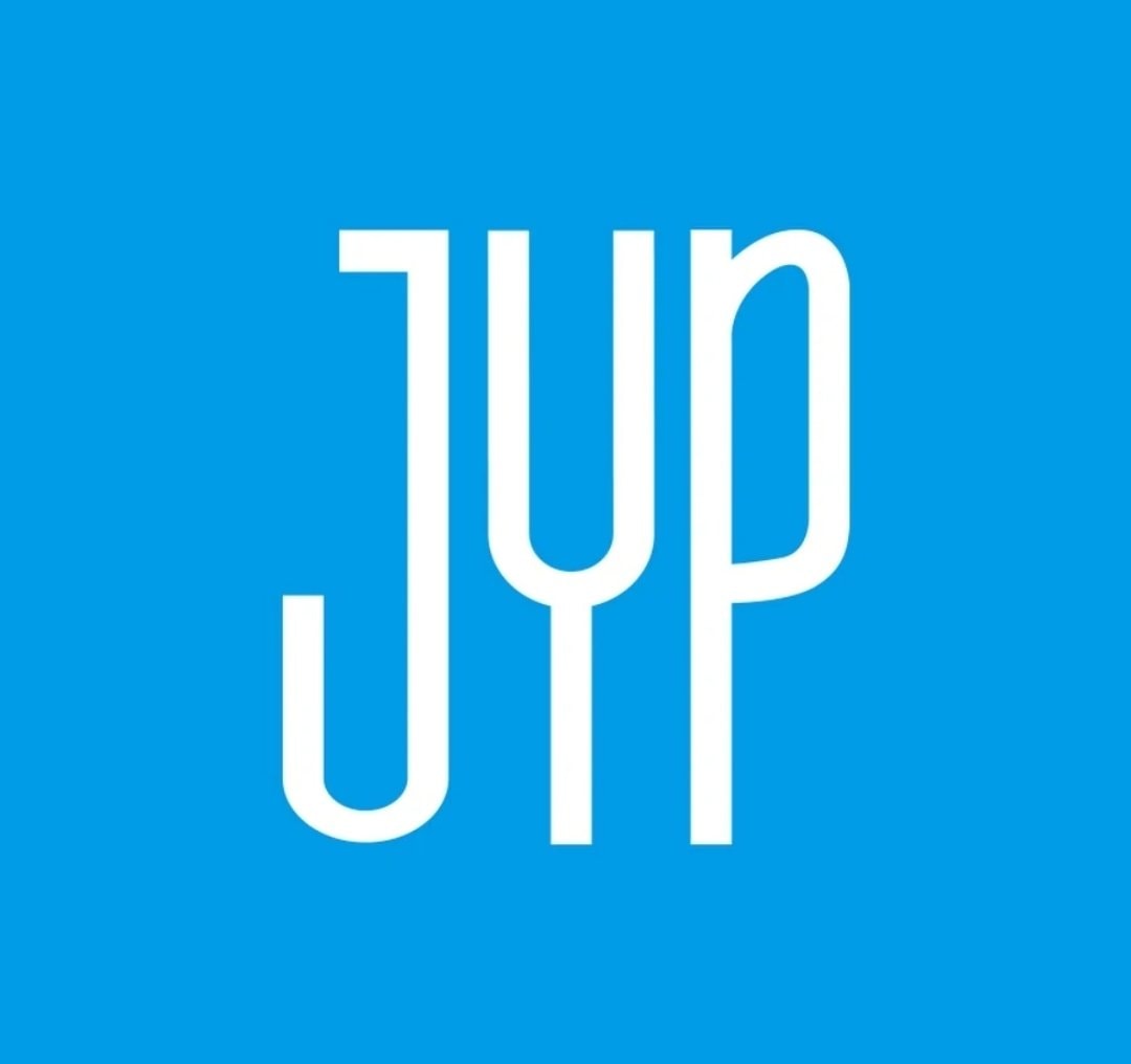 Chaeyoung leaves JYP Entertainment for LIL FANTASY (photo 2 of 2)