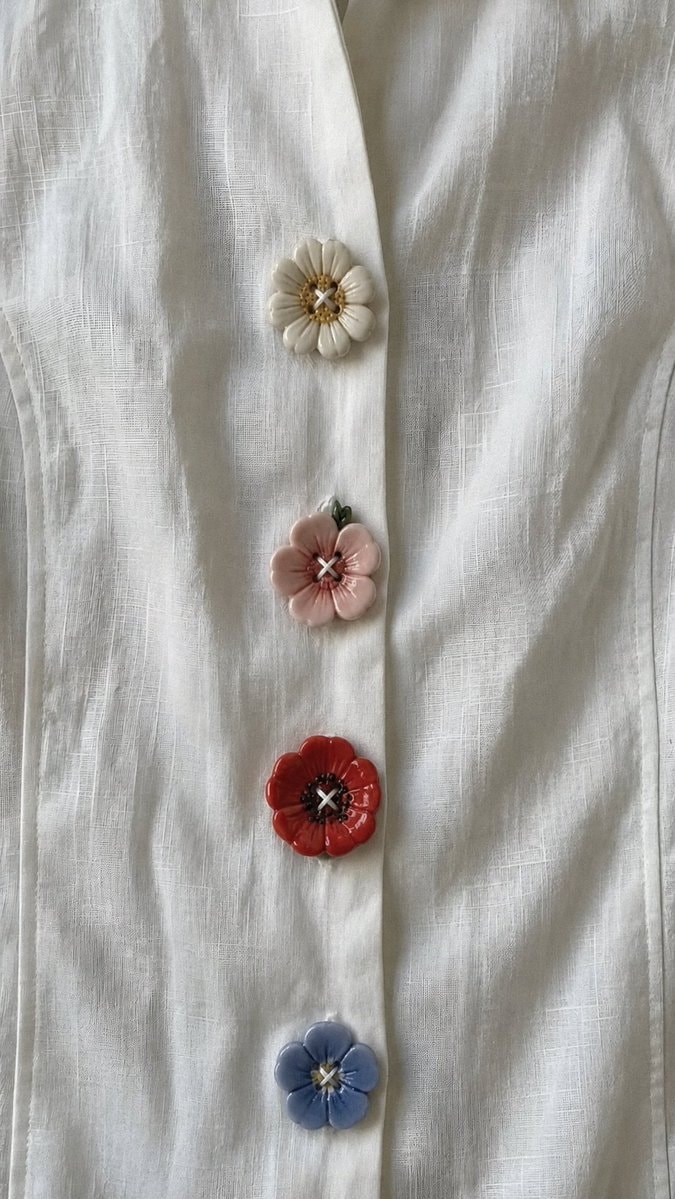 flower buttons (photo 2 of 2)
