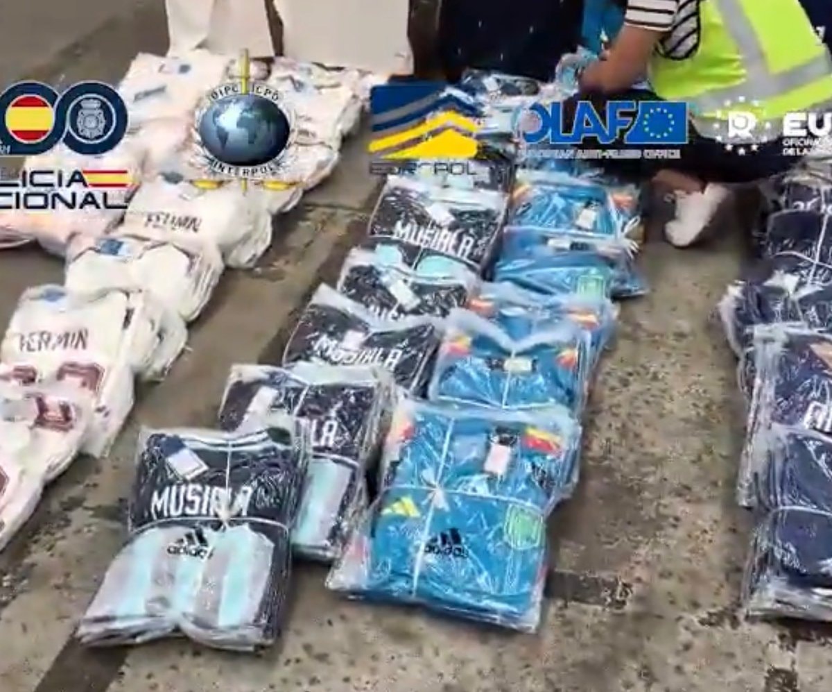 Counterfeit jerseys seized by Spanish Police and Interpol Counterfeit jerseys seized by Spanish Police and Interpol