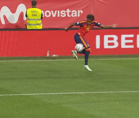 Lamine Yamal Neymar style