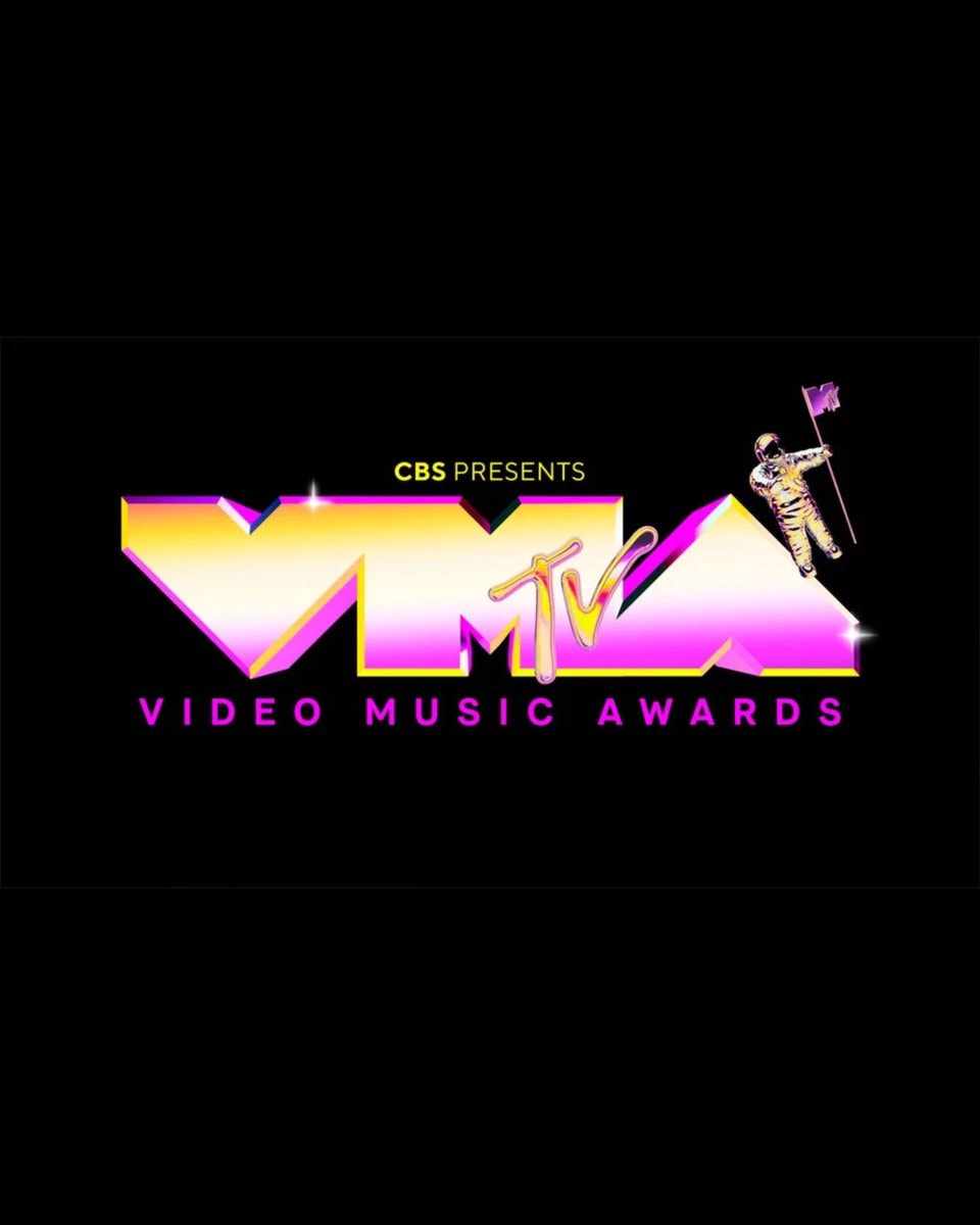 Madonna wins seven VMAs (photo 2 of 2)