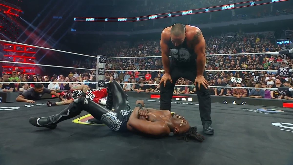Bron Breakker beats Penta and Je'Von Evans on WWERAW