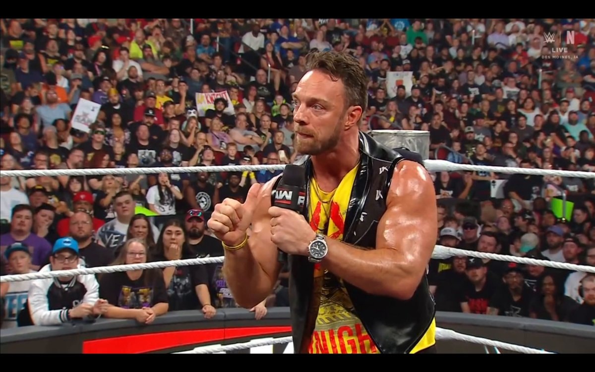 LA Knight mocks The Shield intro at WWE Live