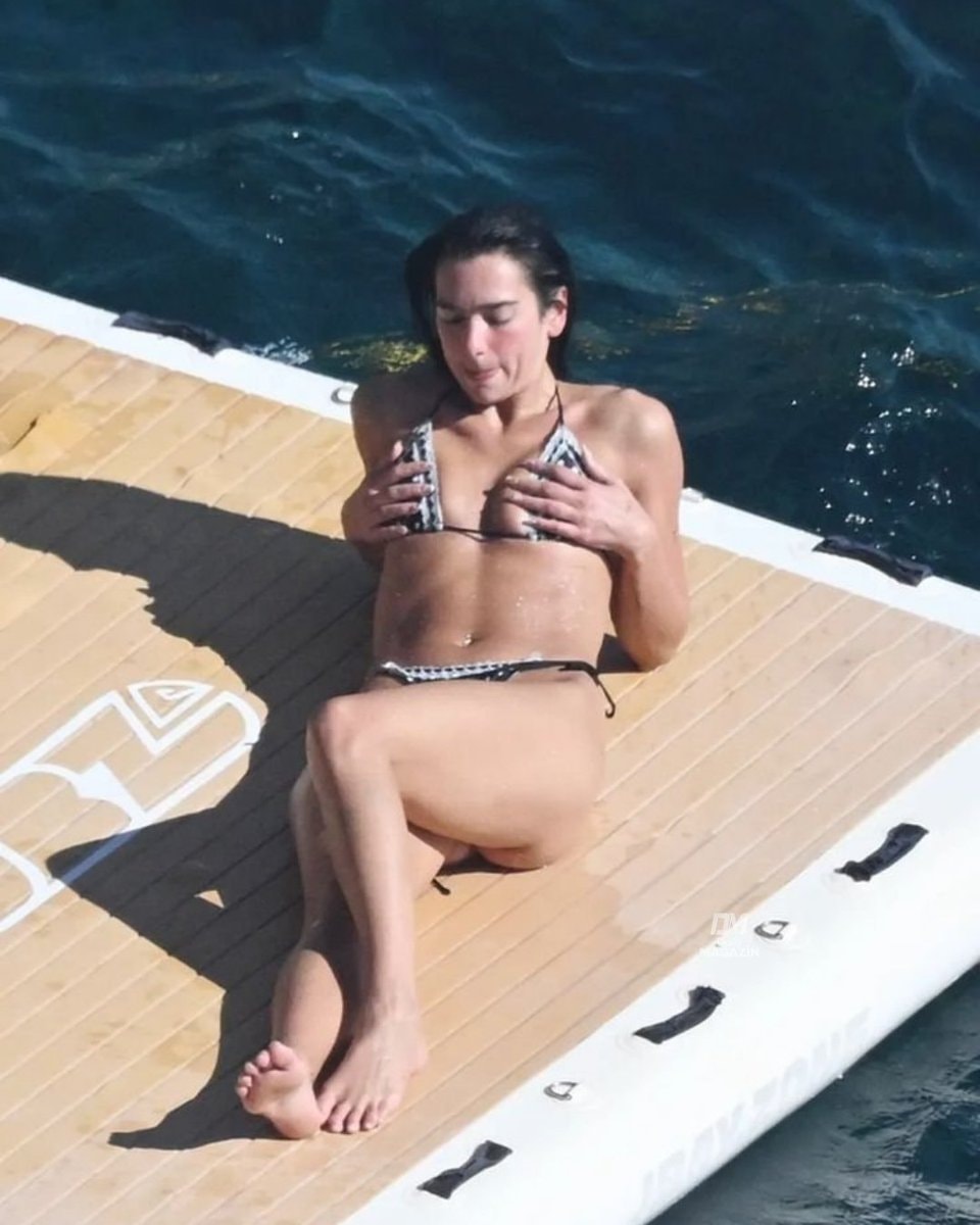 Dua Lipa bikini beach (photo 2 of 2)