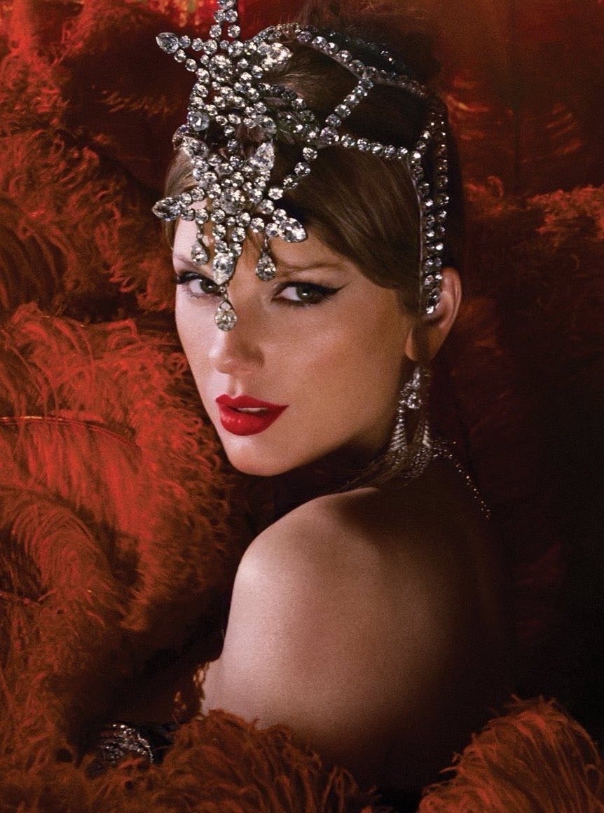 Tate McRae Taylor Swift sourdough (photo 2 of 2)