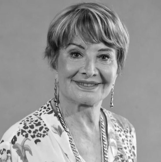 Actress Glória Menezes (photo 1 of 2)