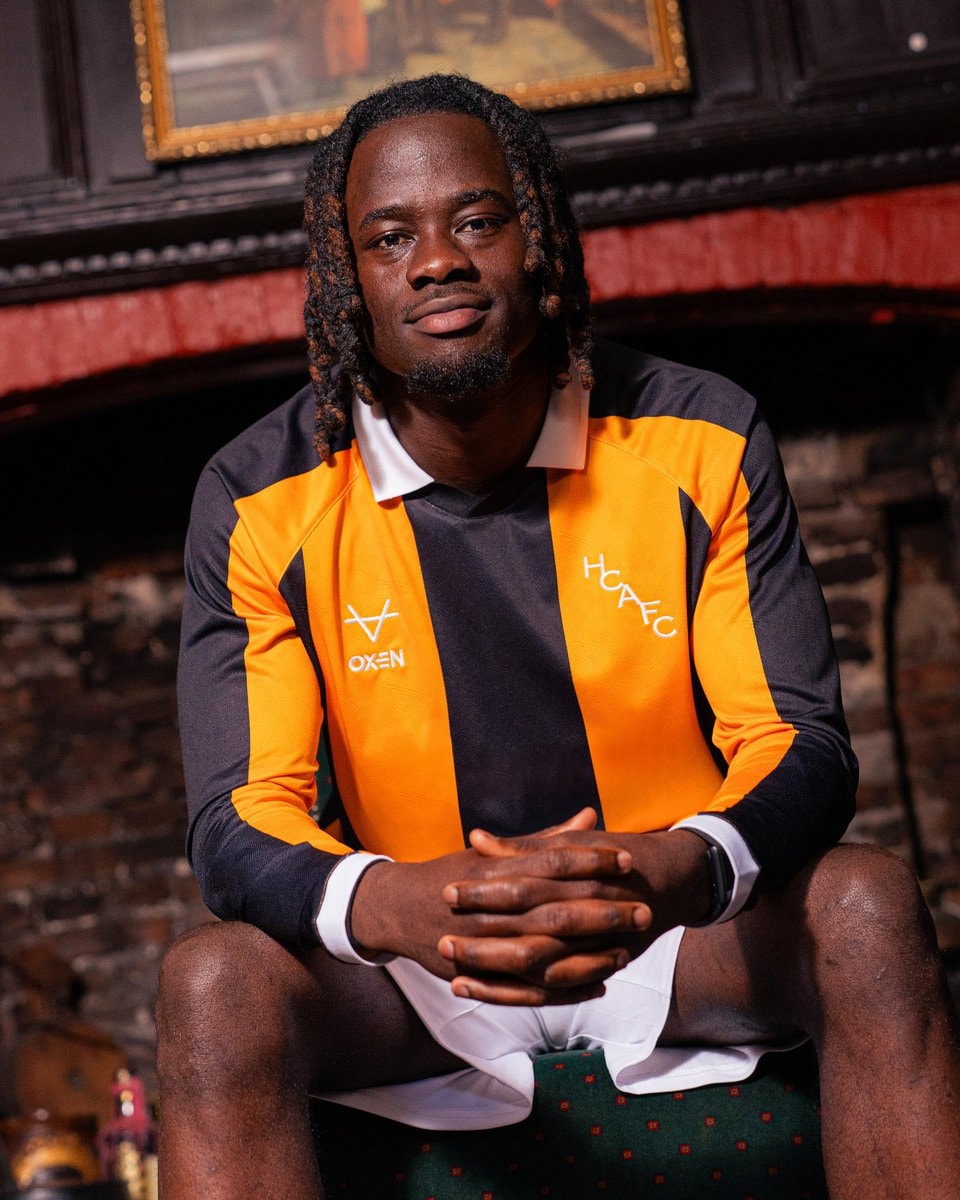 Napoli and Hull City retro kits (photo 2 of 2)