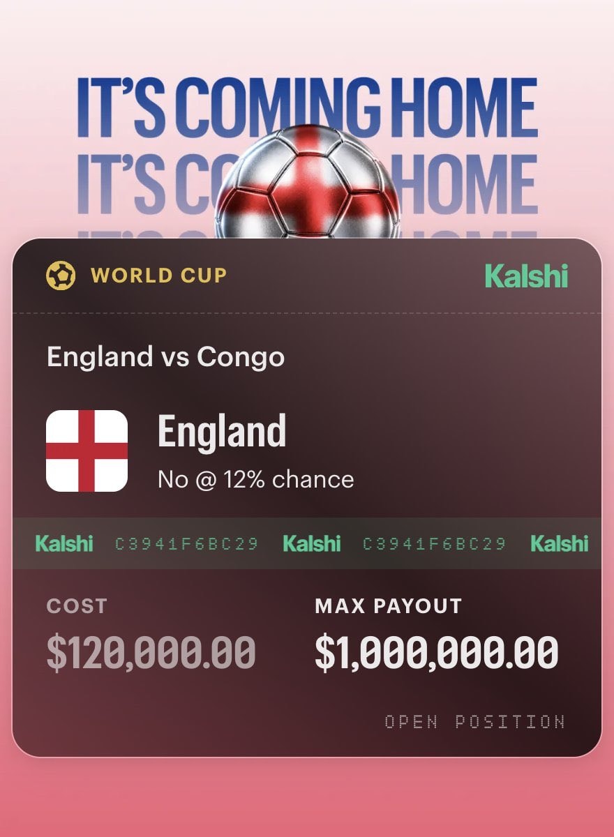Harry Kane England clapping (photo 2 of 2)