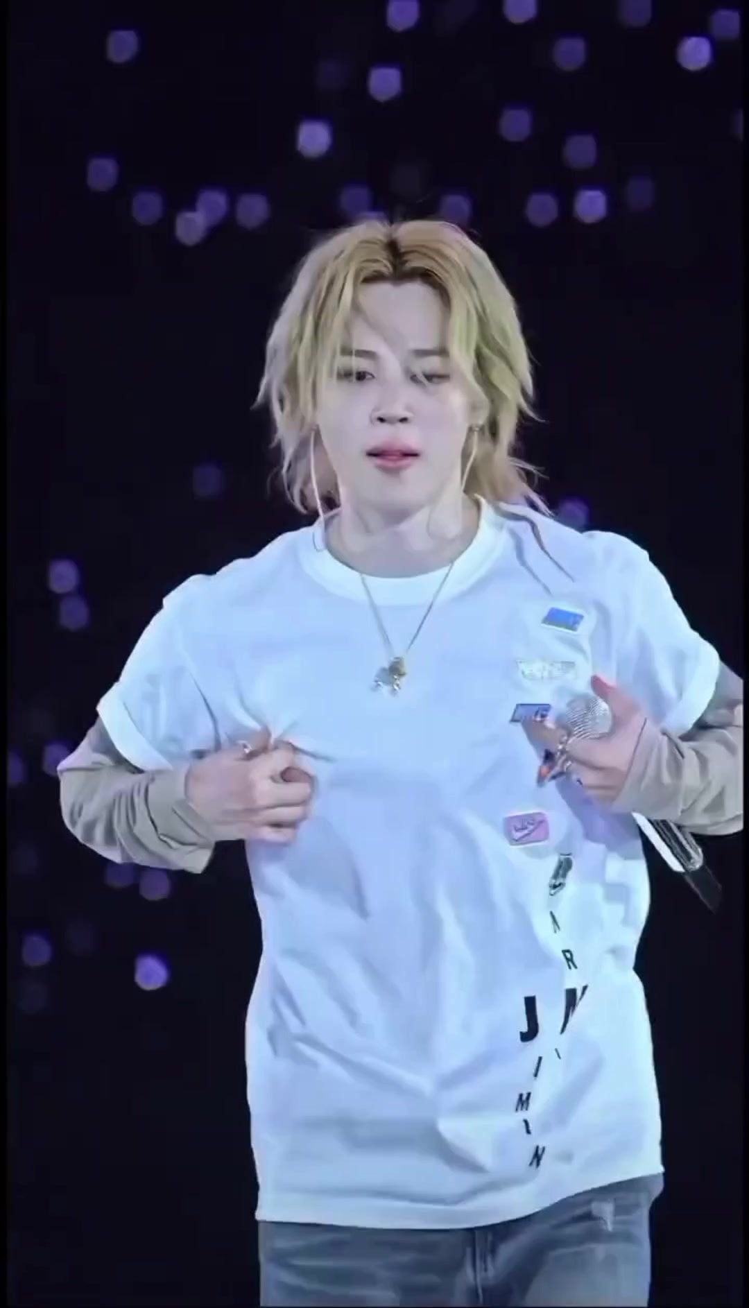 Jimin stage moment 💛