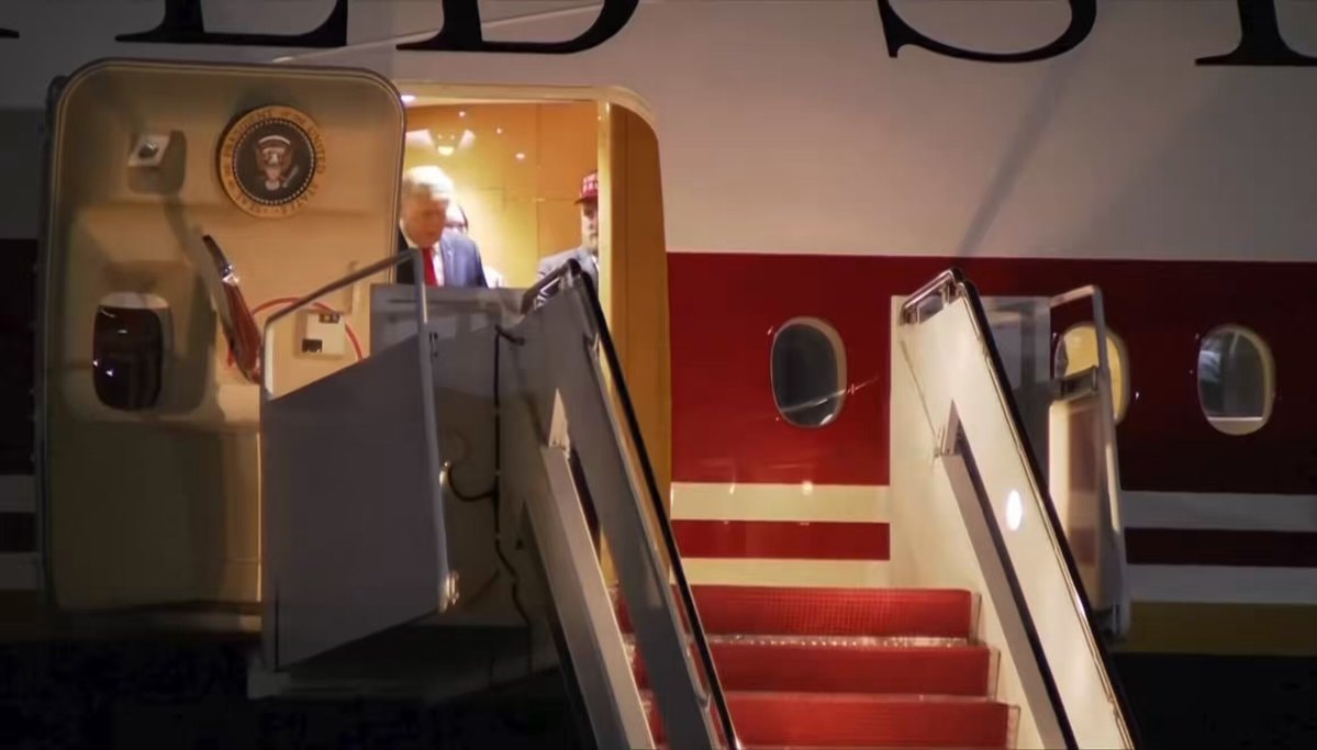 Trump returns to White House Alaska Senate
