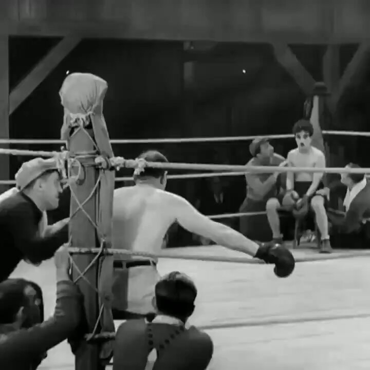 City Lights boxing scene Charlie Chaplin