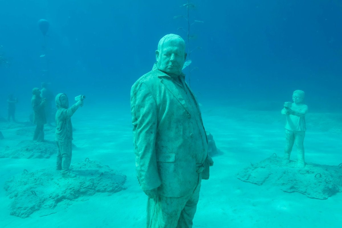 Cyprus underwater museum sculptures (photo 4 of 4)