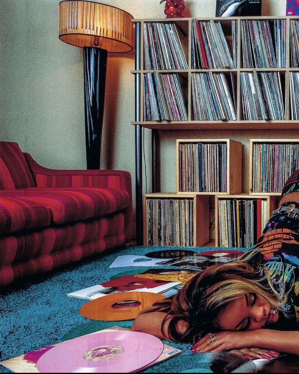 henniii asleep on teal carpet