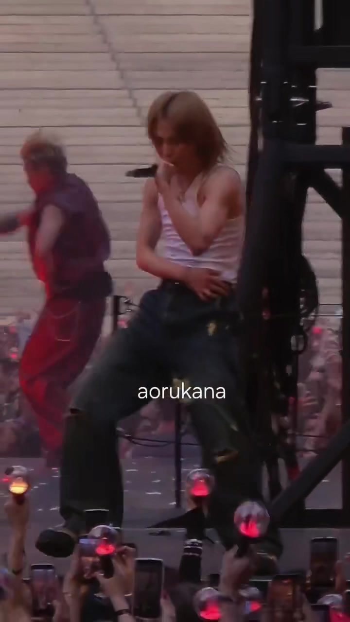 Jimin Paris concert fancam