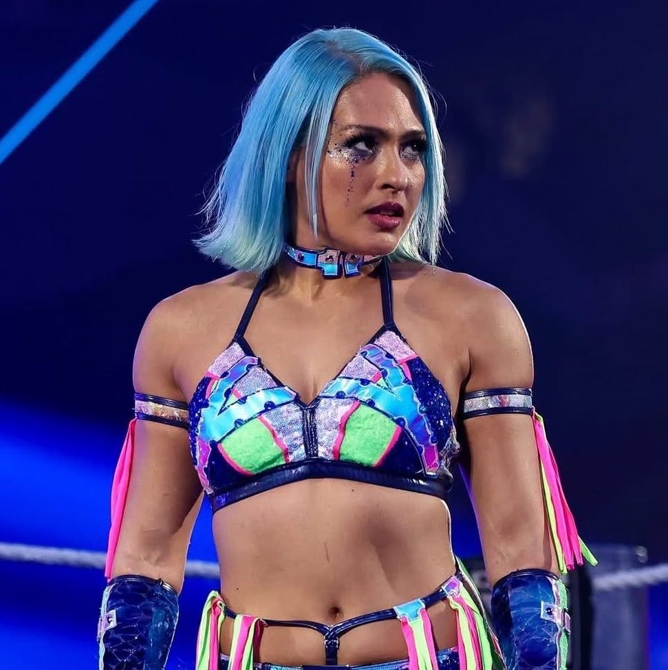 Blake Monroe vs. Giulia discussion (photo 2 of 2)