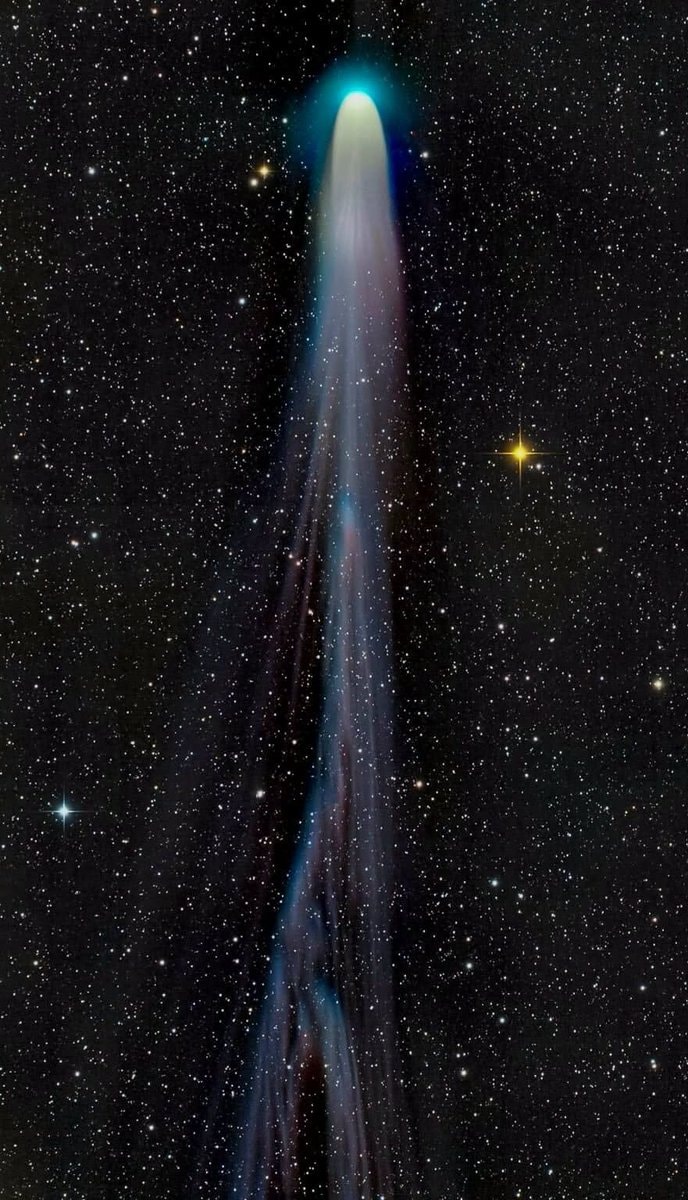 Comet Leonard from Namibia