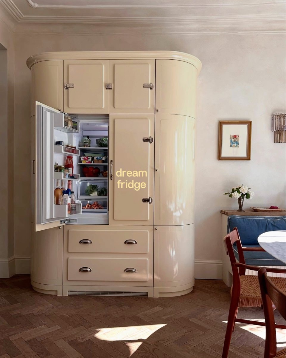 Vintage cream refrigerator Vintage cream refrigerator