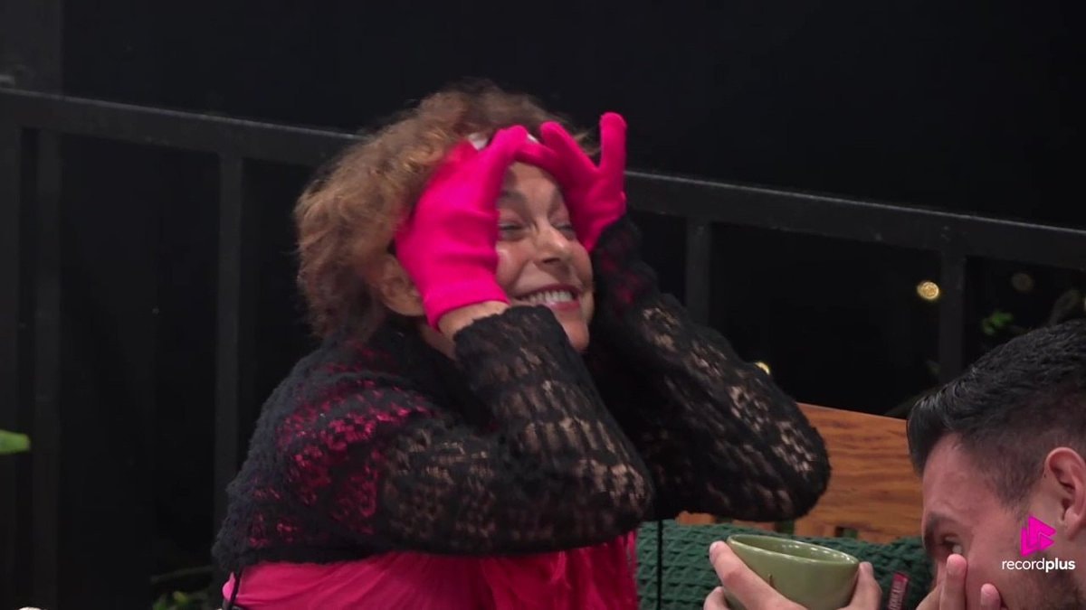 Giovanna confused about Lexa's mother Giovanna confused about Lexa's mother