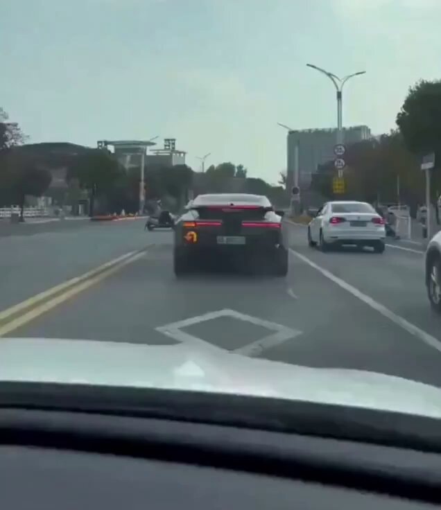 China smart U-turn indicator