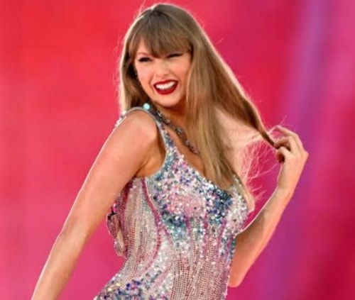 Taylor Swift Jennie trending (photo 1 of 2)