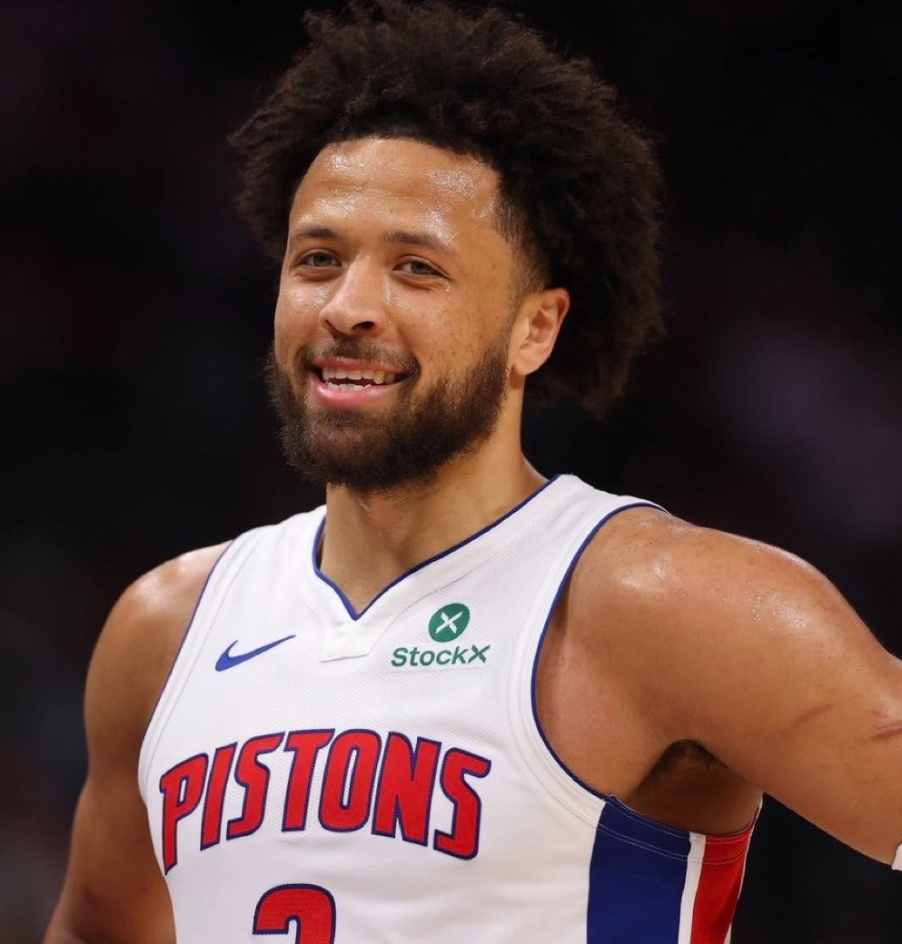 Pistons 3–0 start (photo 2 of 2)