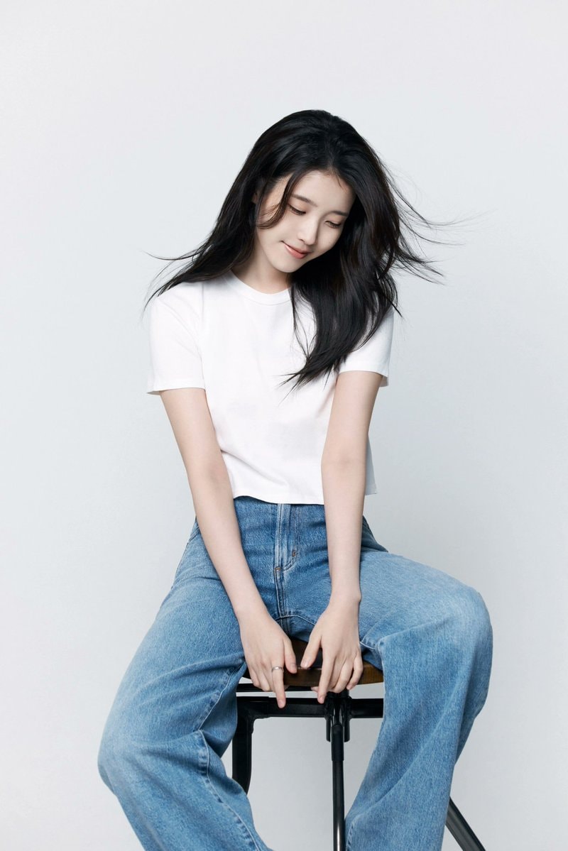 IU 9 billion Melon streams (photo 2 of 2)