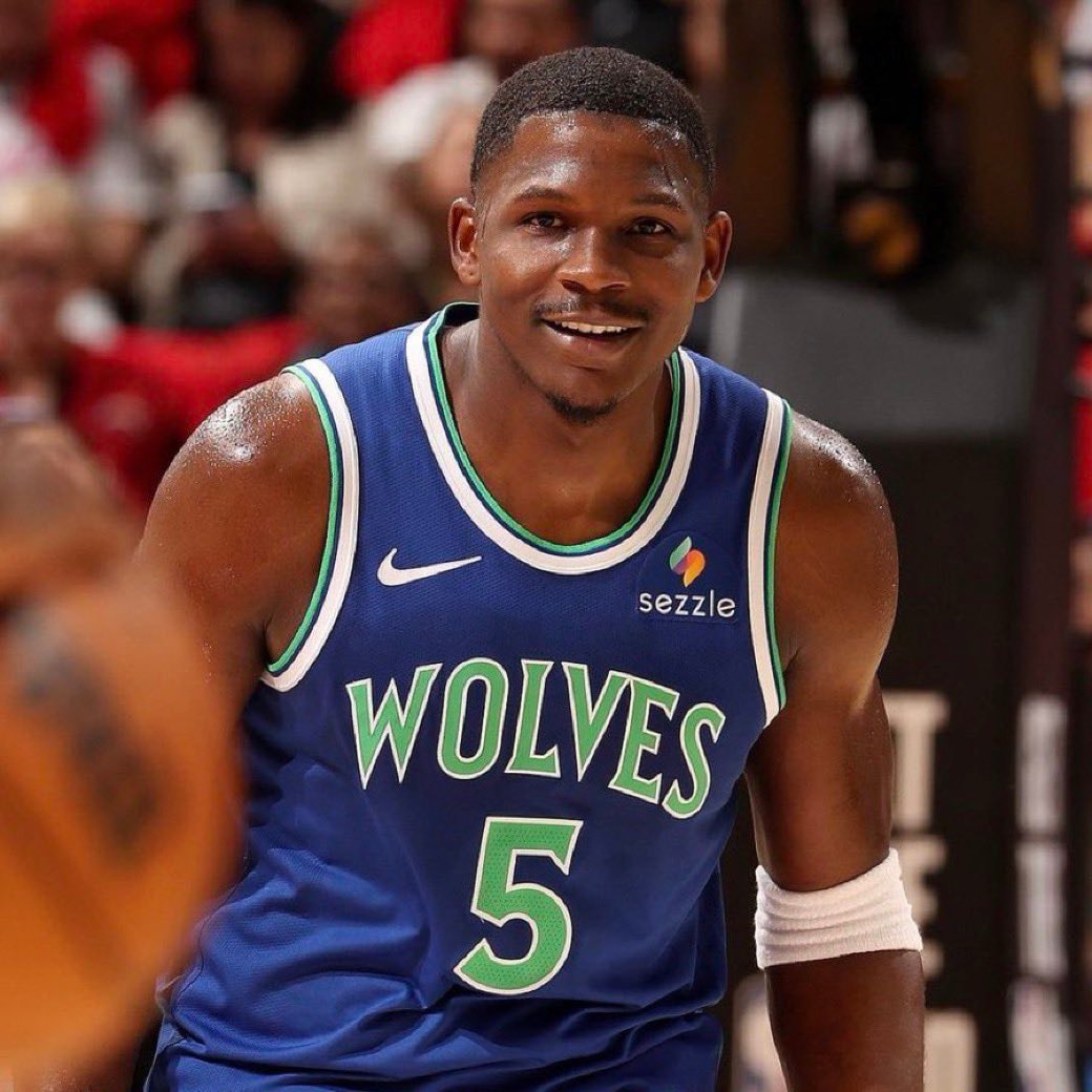 Anthony Edwards right knee injury Anthony Edwards right knee injury