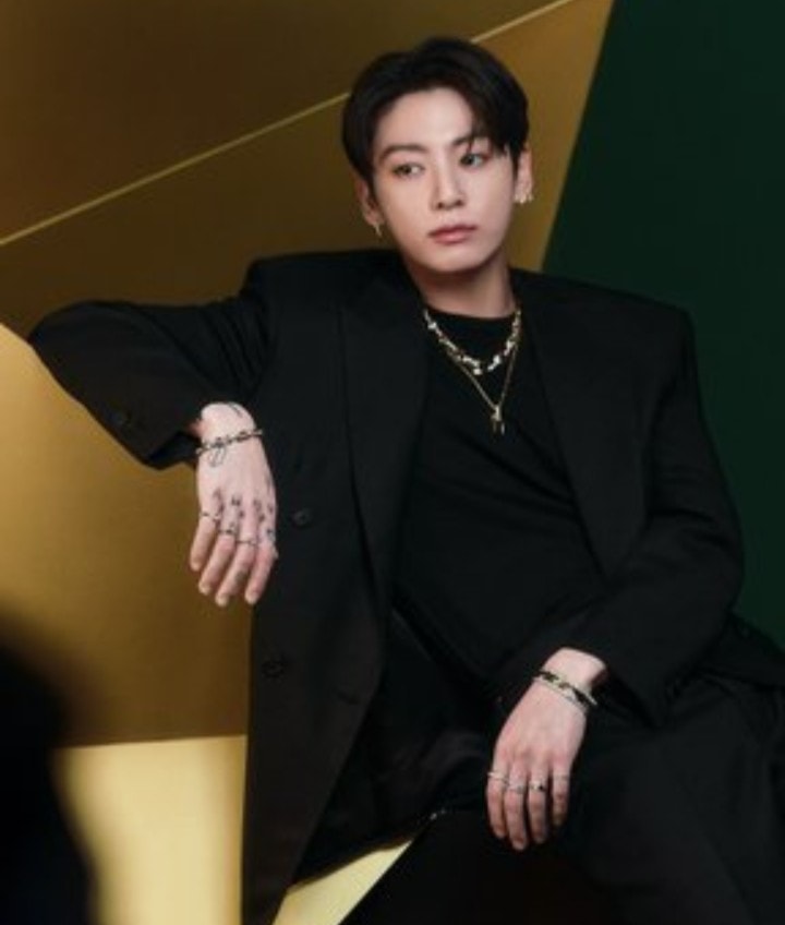 Jungkook Graff photos (photo 2 of 2)