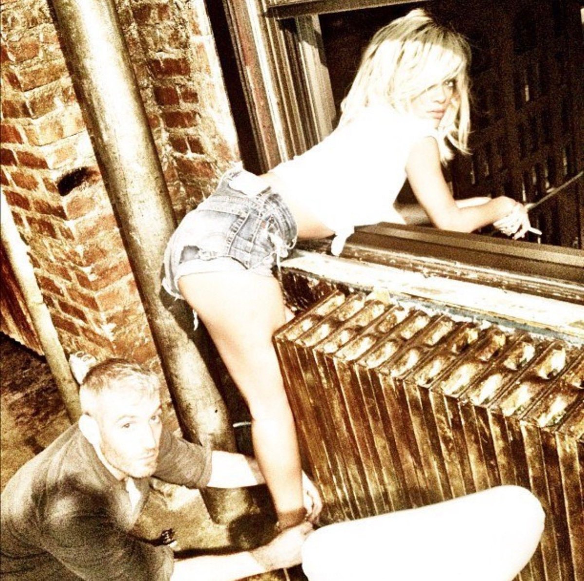 pop star rituals (photo 3 of 4)